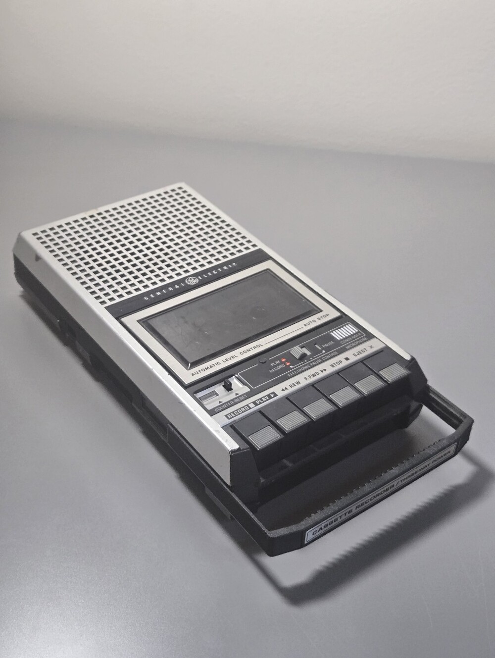 Vintage GE Cassette Tape Player Recorder Retro Grandpacore Classic, Tested